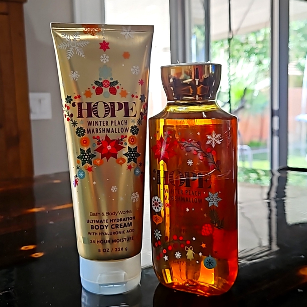 Bath & Body Lotion and Shower gel "Winter Peach Marshmallow"